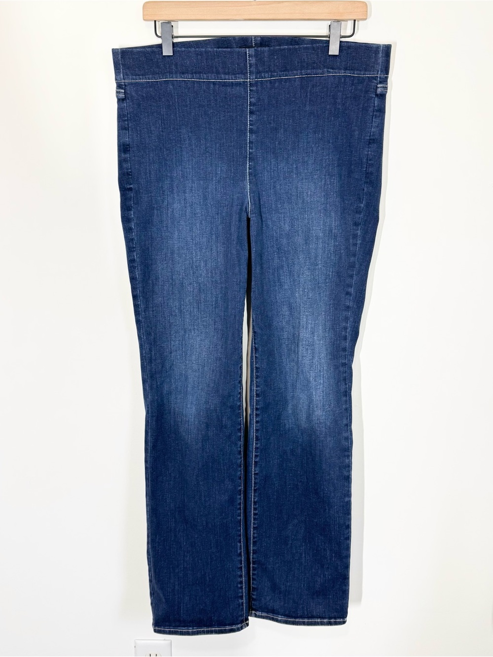 NYDJ Pull On Straight Jeans Size L Elastic Waist Lift Tuck Technology Sculpt Her